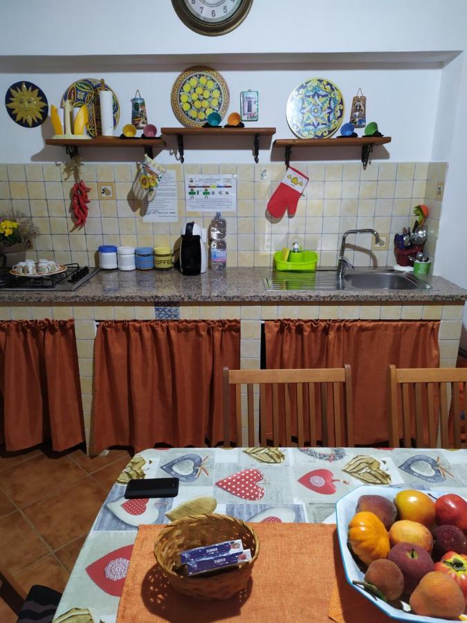 Bed and Breakfast I Ciusiddi Portopalo Di Capo Passero Екстер'єр фото