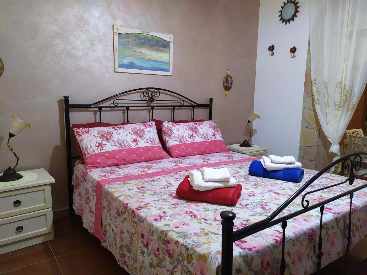 Bed and Breakfast I Ciusiddi Portopalo Di Capo Passero Екстер'єр фото