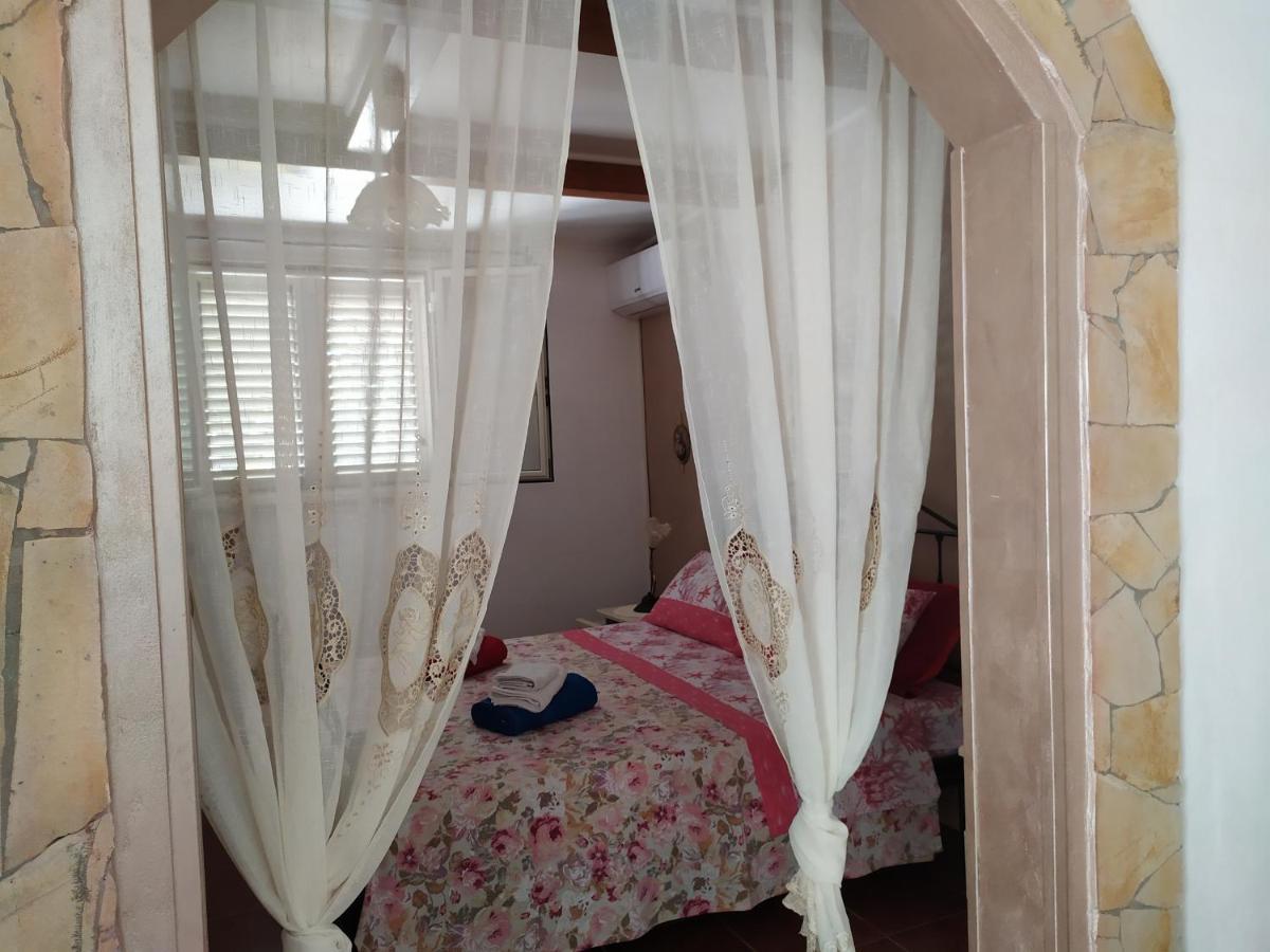 Bed and Breakfast I Ciusiddi Portopalo Di Capo Passero Екстер'єр фото