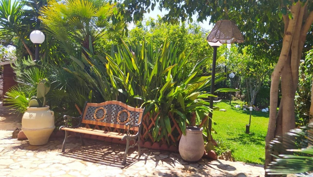 Bed and Breakfast I Ciusiddi Portopalo Di Capo Passero Екстер'єр фото
